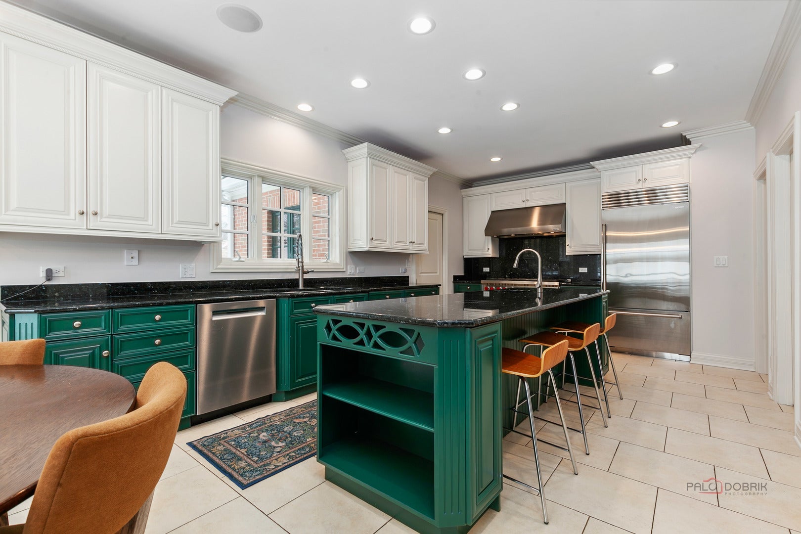 Lake Forest, Illinois, 60045, United States, 5 Bedrooms Bedrooms, ,5 BathroomsBathrooms,Residential,Contingent,2015476