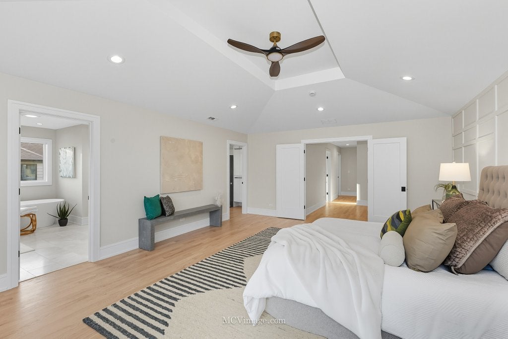 Lemont, Illinois, 60439, United States, 5 Bedrooms Bedrooms, ,6 BathroomsBathrooms,Residential,Active,1954005