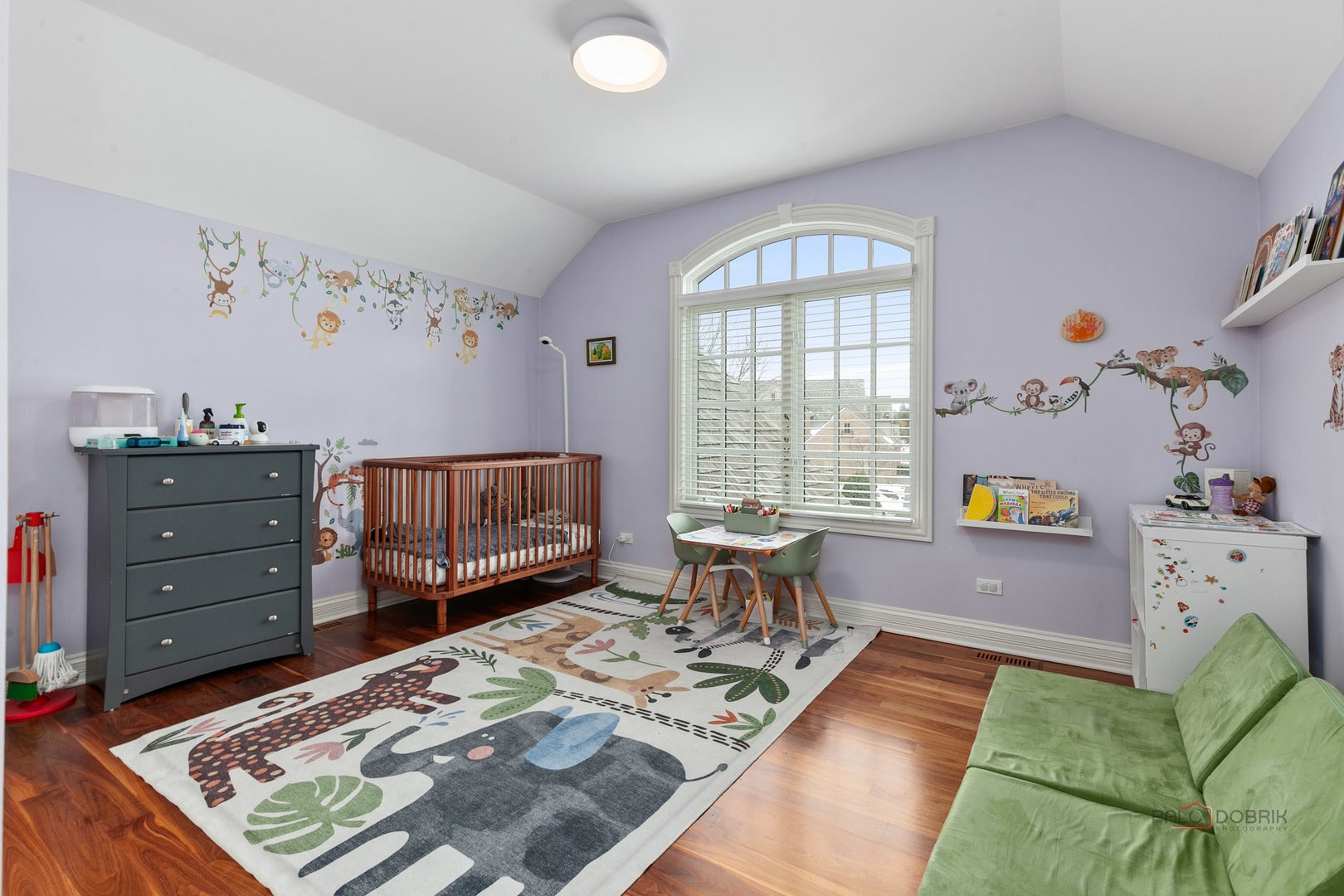 Lake Forest, Illinois, 60045, United States, 5 Bedrooms Bedrooms, ,5 BathroomsBathrooms,Residential,Contingent,2015476