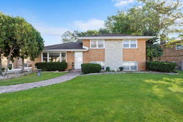 7749 S OCTAVIA AVE, BRIDGEVIEW, IL 60455 - Image 1