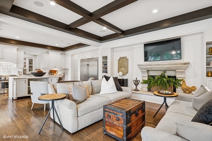 Barrington Hills, Illinois, 60010, United States, 6 Bedrooms Bedrooms, ,5 BathroomsBathrooms,Residential,Active,1987275