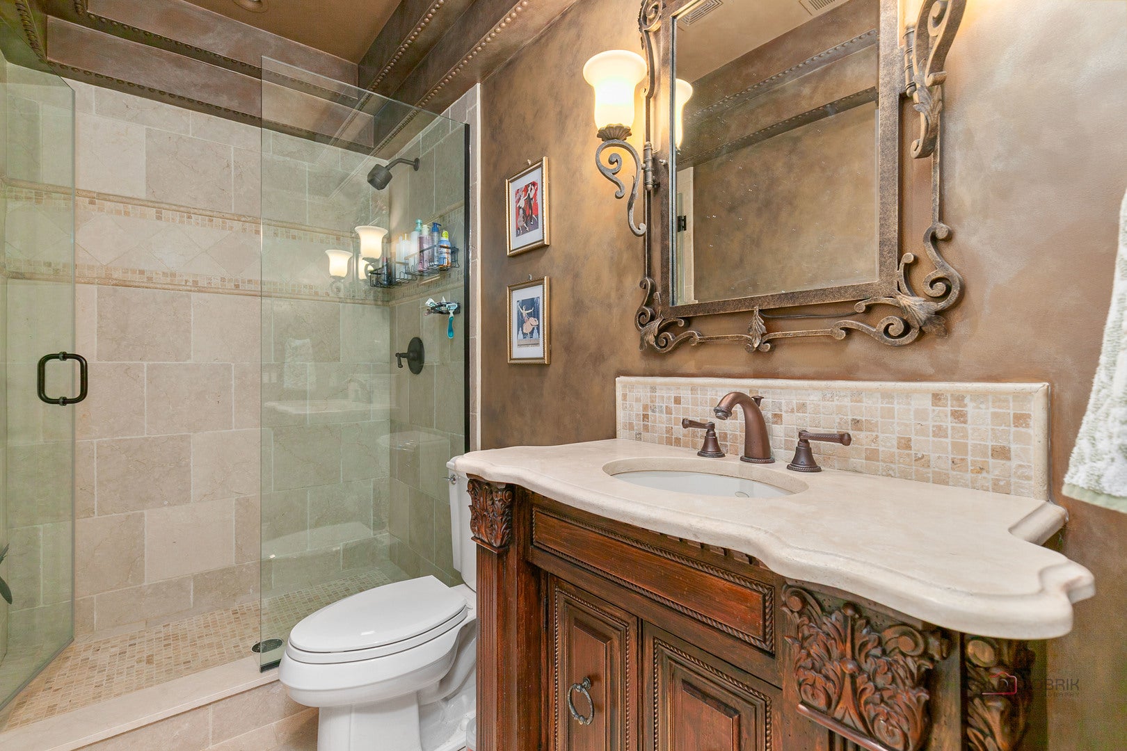 Lake Forest, Illinois, 60045, United States, 5 Bedrooms Bedrooms, ,5 BathroomsBathrooms,Residential,Contingent,2015476