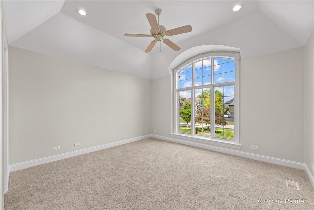 St. Charles, Illinois, 60175, United States, 5 Bedrooms Bedrooms, ,5 BathroomsBathrooms,Residential,Active,1959536