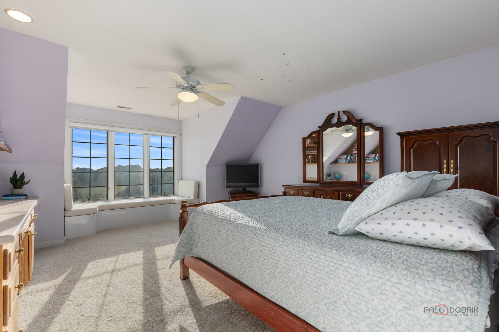 Wadsworth, Illinois, 60083, United States, 6 Bedrooms Bedrooms, ,10 BathroomsBathrooms,Residential,Active,1945842