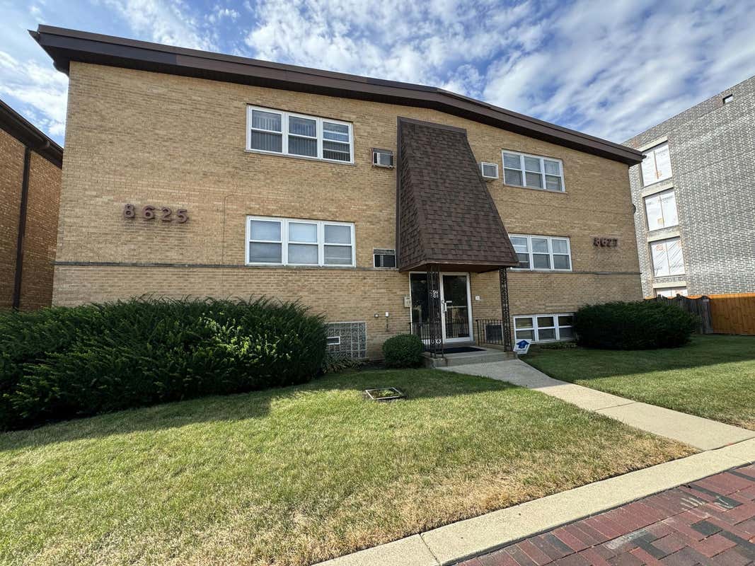 8627 GRAND AVE APT 4, RIVER GROVE, IL 60171, photo 1 of 7