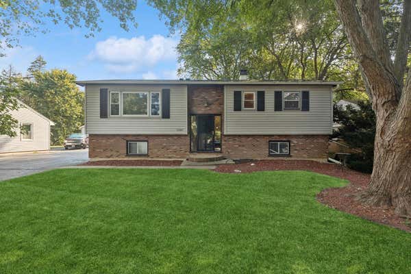 33065 N SUNSET AVE, GRAYSLAKE, IL 60030 - Image 1