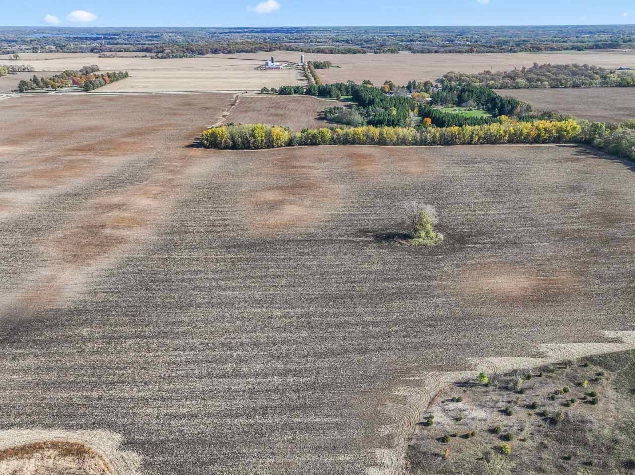 Randall, Wisconsin, 53181, United States, 10 Bedrooms Bedrooms, ,5 BathroomsBathrooms,Residential,Active,1973268