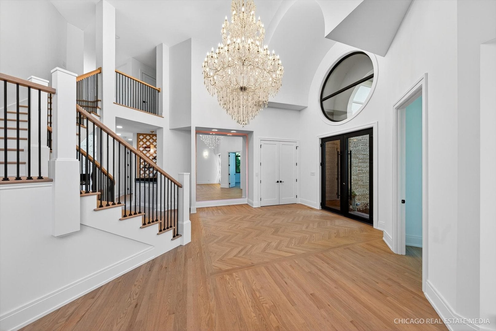 Burr Ridge, Illinois, 60527, United States, 5 Bedrooms Bedrooms, ,6 BathroomsBathrooms,Residential,Active,1995246