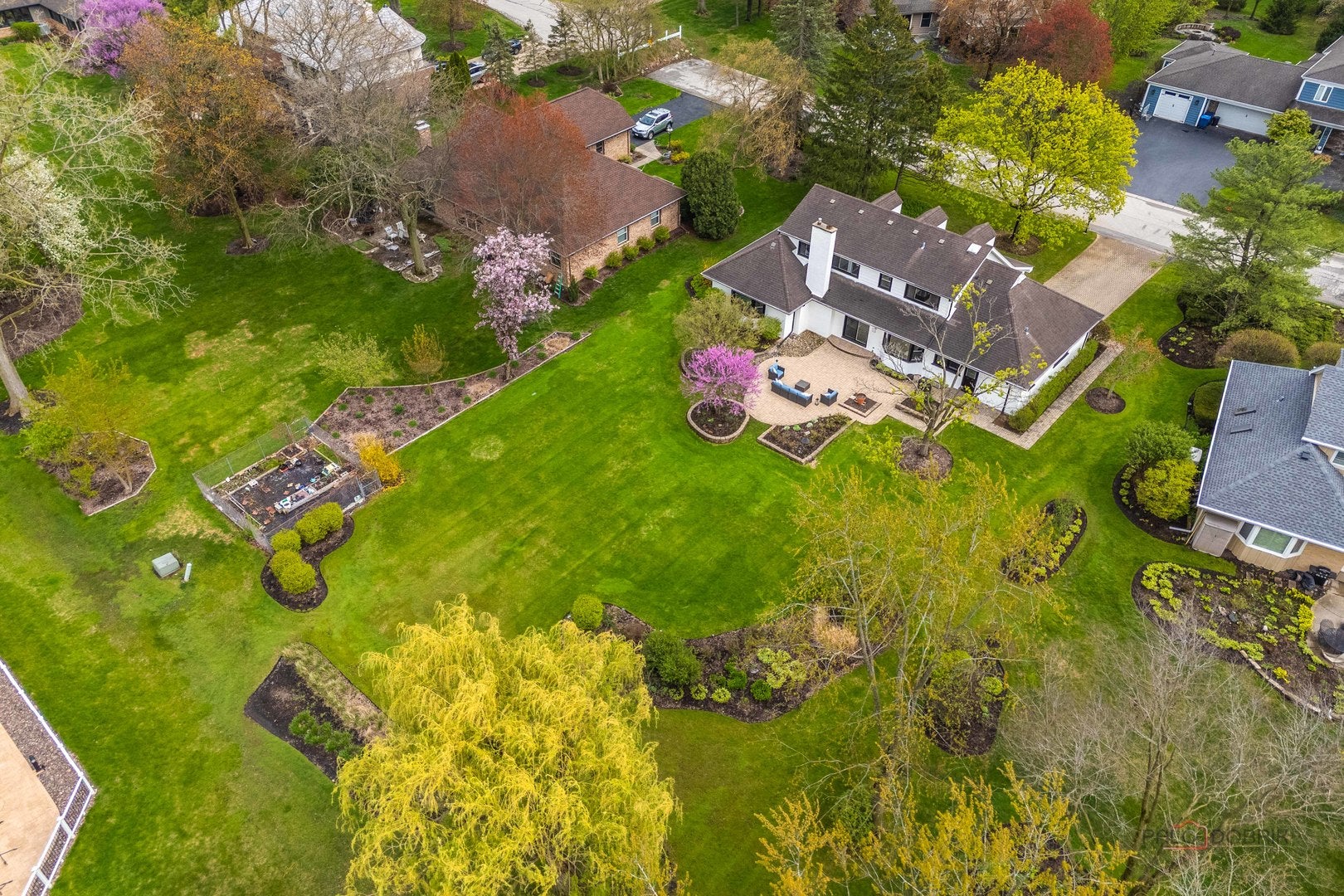 Lincolnshire, Illinois, 60069, United States, 5 Bedrooms Bedrooms, ,4 BathroomsBathrooms,Residential,Active,1933896