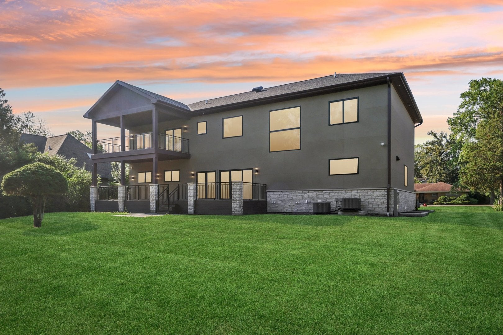 Northbrook, Illinois, 60062, United States, 6 Bedrooms Bedrooms, ,5 BathroomsBathrooms,Residential,Active,2009153