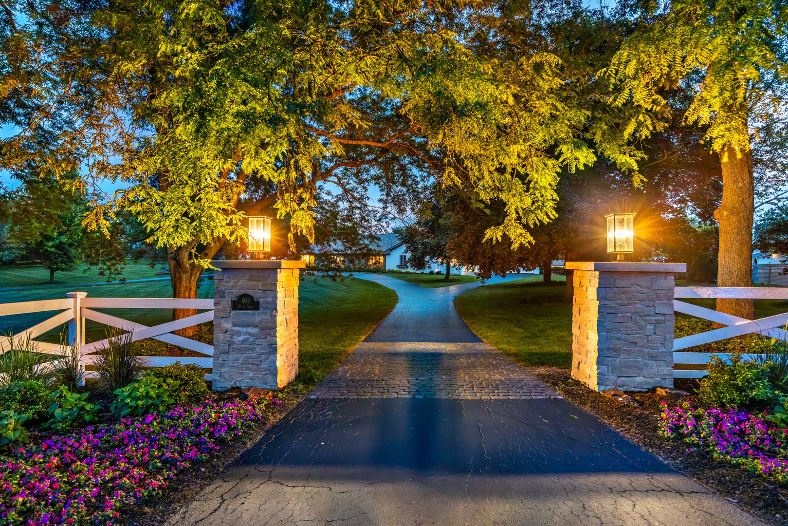 Barrington Hills, Illinois, 60010, United States, 6 Bedrooms Bedrooms, ,4 BathroomsBathrooms,Residential,Active,1987255