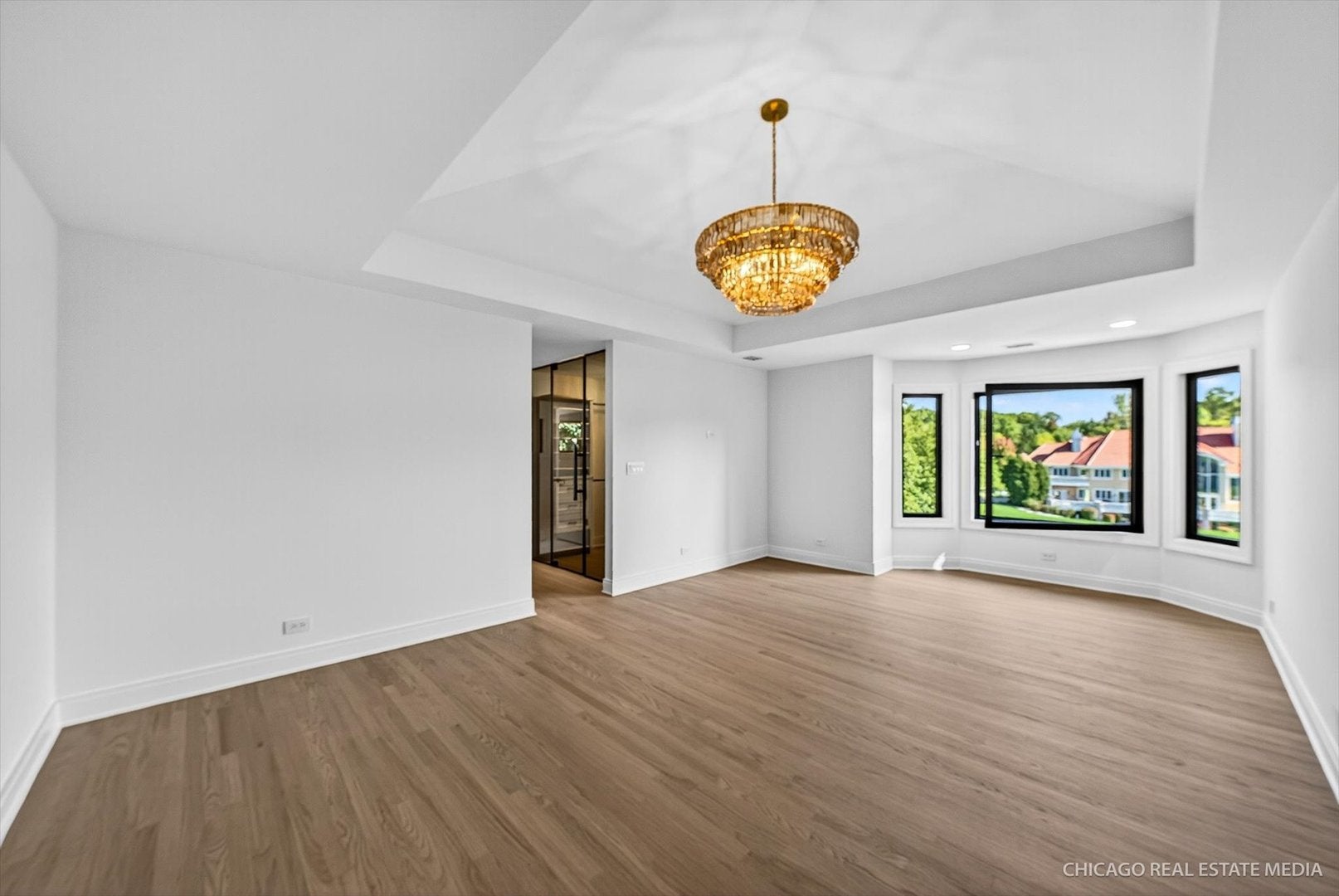 Burr Ridge, Illinois, 60527, United States, 5 Bedrooms Bedrooms, ,6 BathroomsBathrooms,Residential,Active,1995246