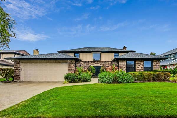 4168 TERRI LYN LN, NORTHBROOK, IL 60062 - Image 1