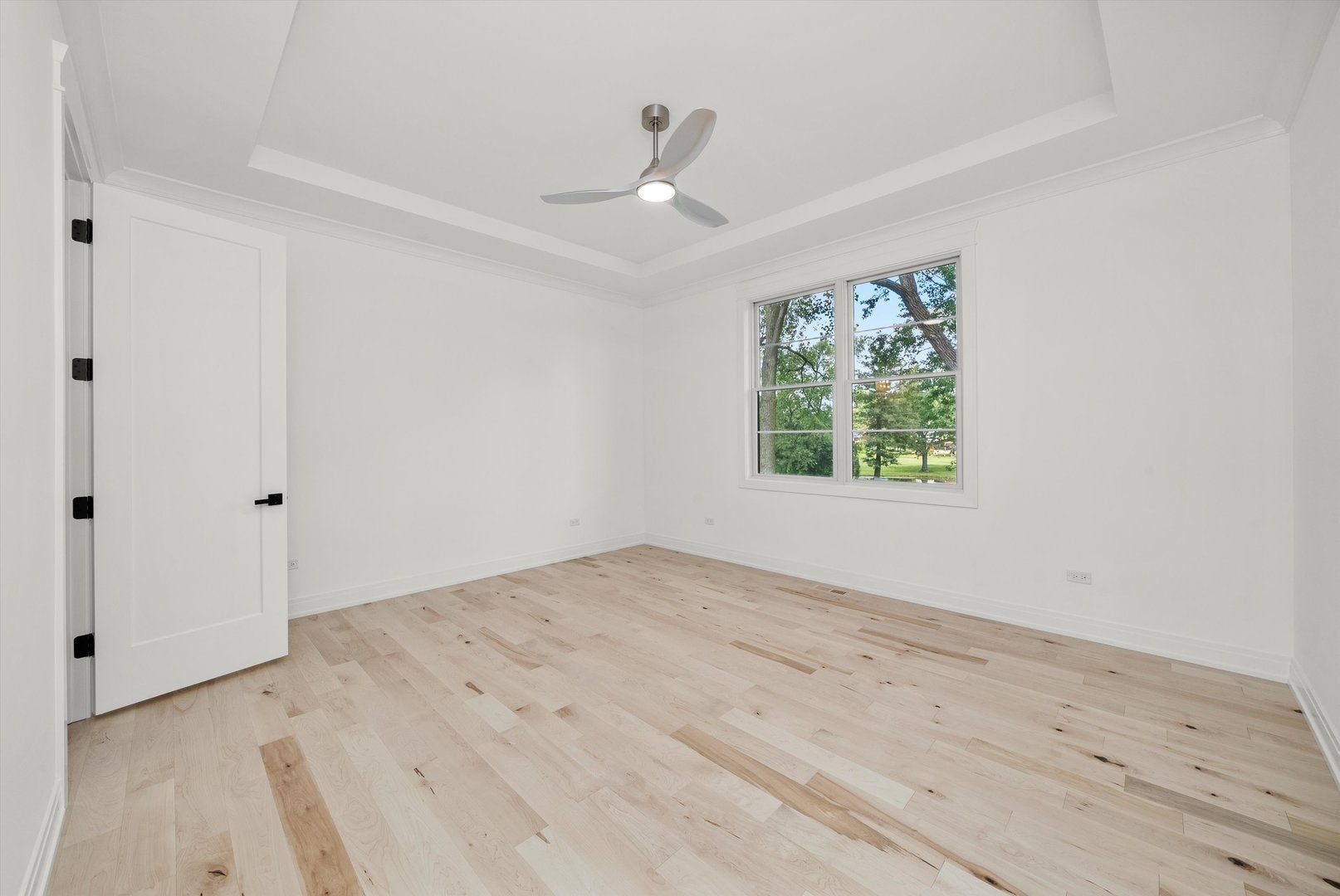 Burr Ridge, Illinois, 60527, United States, 6 Bedrooms Bedrooms, ,6 BathroomsBathrooms,Residential,Active,1929664