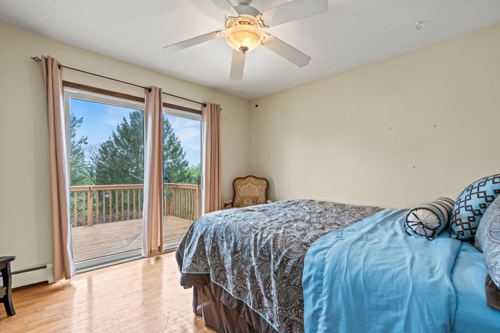 Wauconda, Illinois, 60084, United States, 3 Bedrooms Bedrooms, ,3 BathroomsBathrooms,Residential,Active,1798086