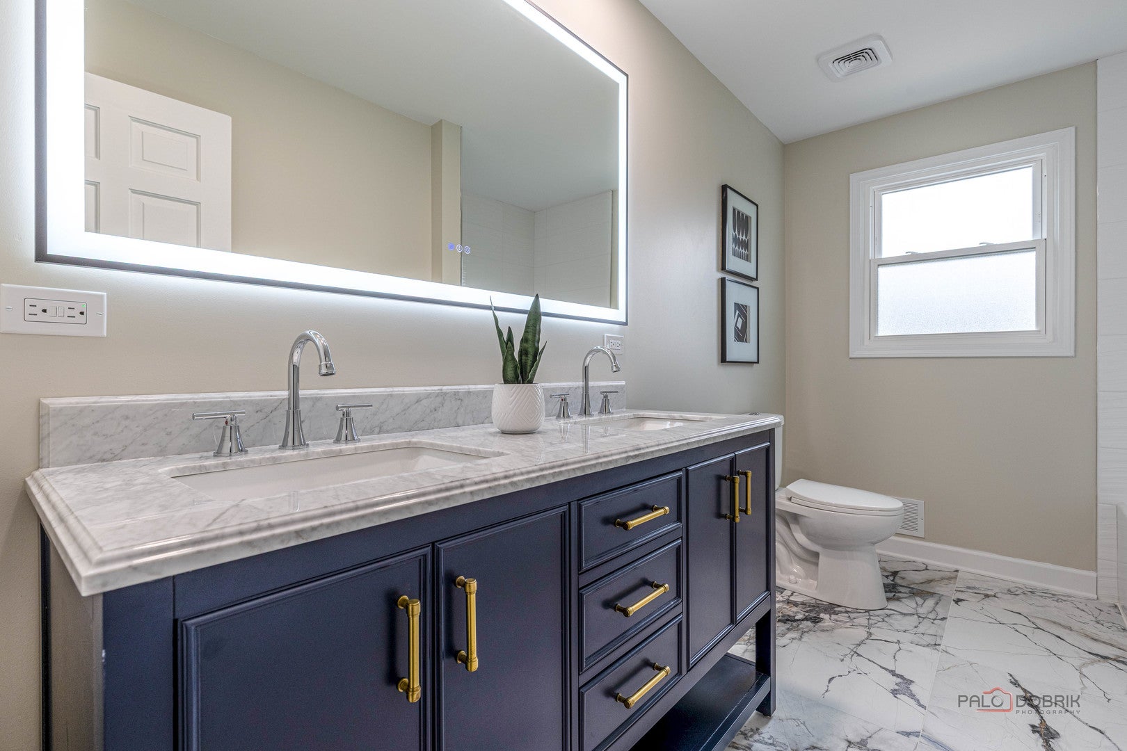 Lincolnshire, Illinois, 60069, United States, 5 Bedrooms Bedrooms, ,4 BathroomsBathrooms,Residential,Active,1933896