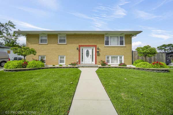 840 E 152ND ST, PHOENIX, IL 60426 - Image 1