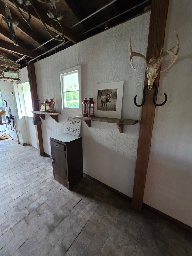 Barrington Hills, Illinois, 60010, United States, 6 Bedrooms Bedrooms, ,4 BathroomsBathrooms,Residential,Active,1987255