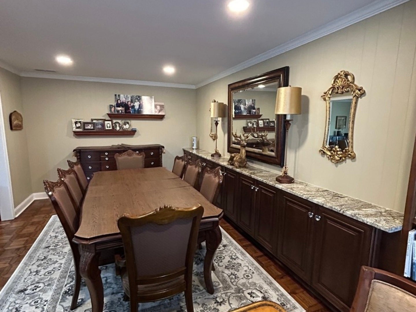 Oak Brook, Illinois, 60523, United States, 2 Bedrooms Bedrooms, ,2 BathroomsBathrooms,Residential,Active,2028166