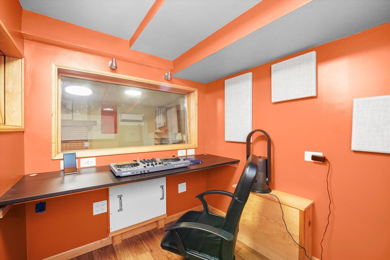 Oak Park, Illinois, 60302, United States, 5 Bedrooms Bedrooms, ,6 BathroomsBathrooms,Residential,Active,1953721