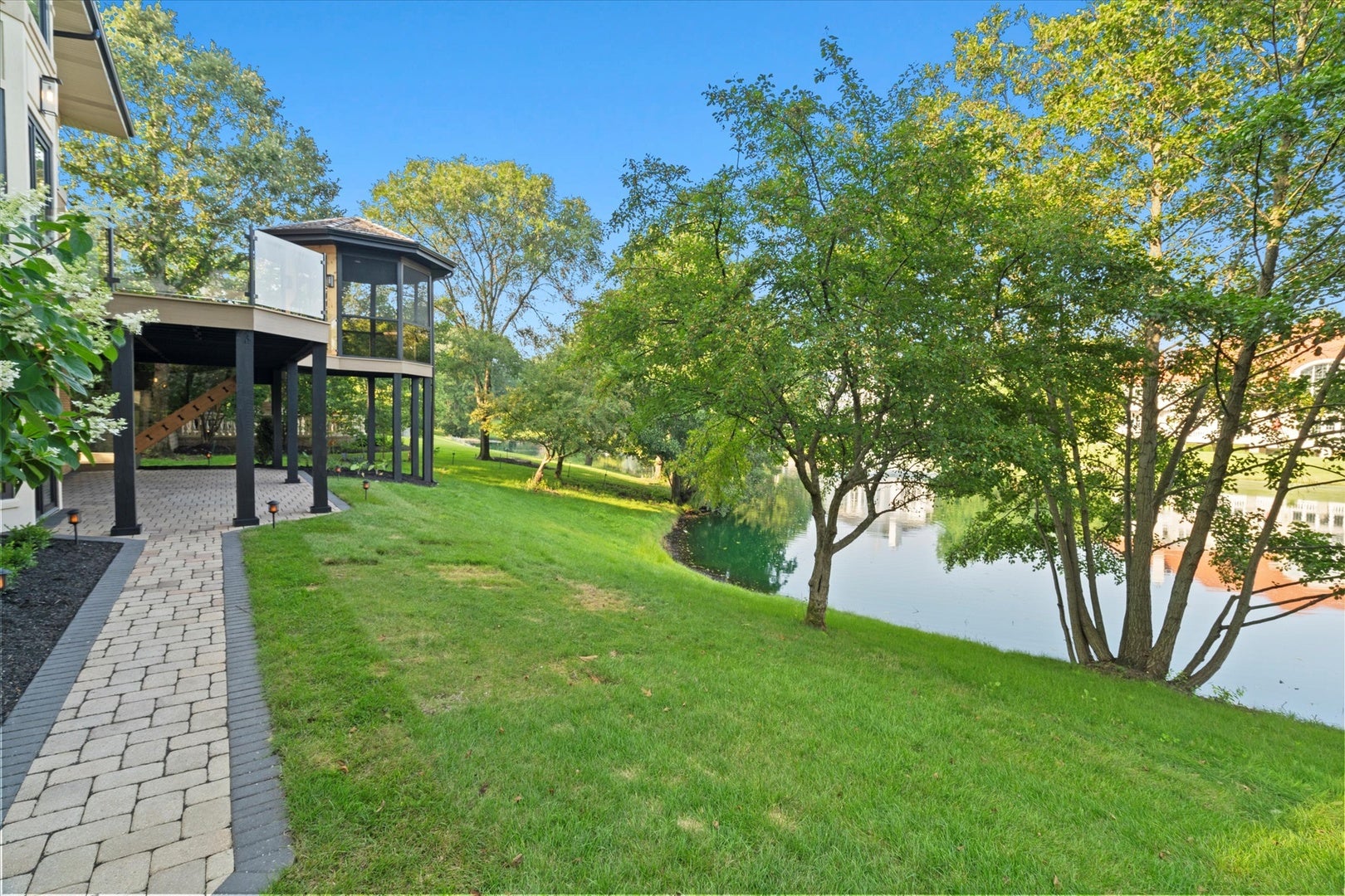 Burr Ridge, Illinois, 60527, United States, 5 Bedrooms Bedrooms, ,6 BathroomsBathrooms,Residential,Active,1927649