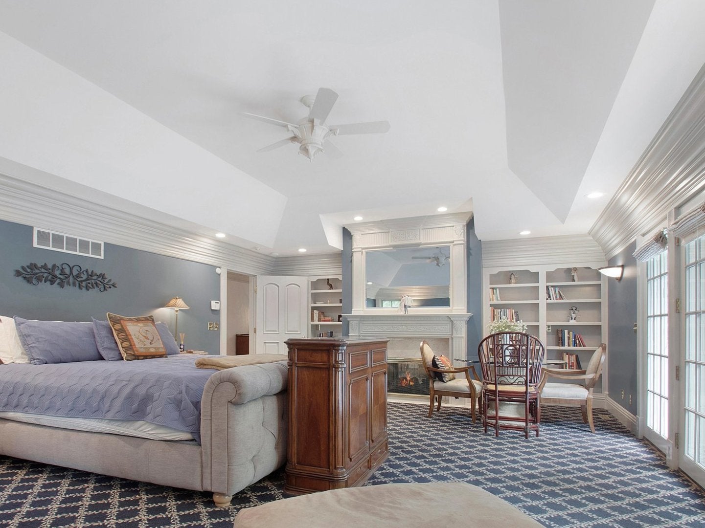 Rockford, Illinois, 61107, United States, 6 Bedrooms Bedrooms, ,7 BathroomsBathrooms,Residential,Active,1987218