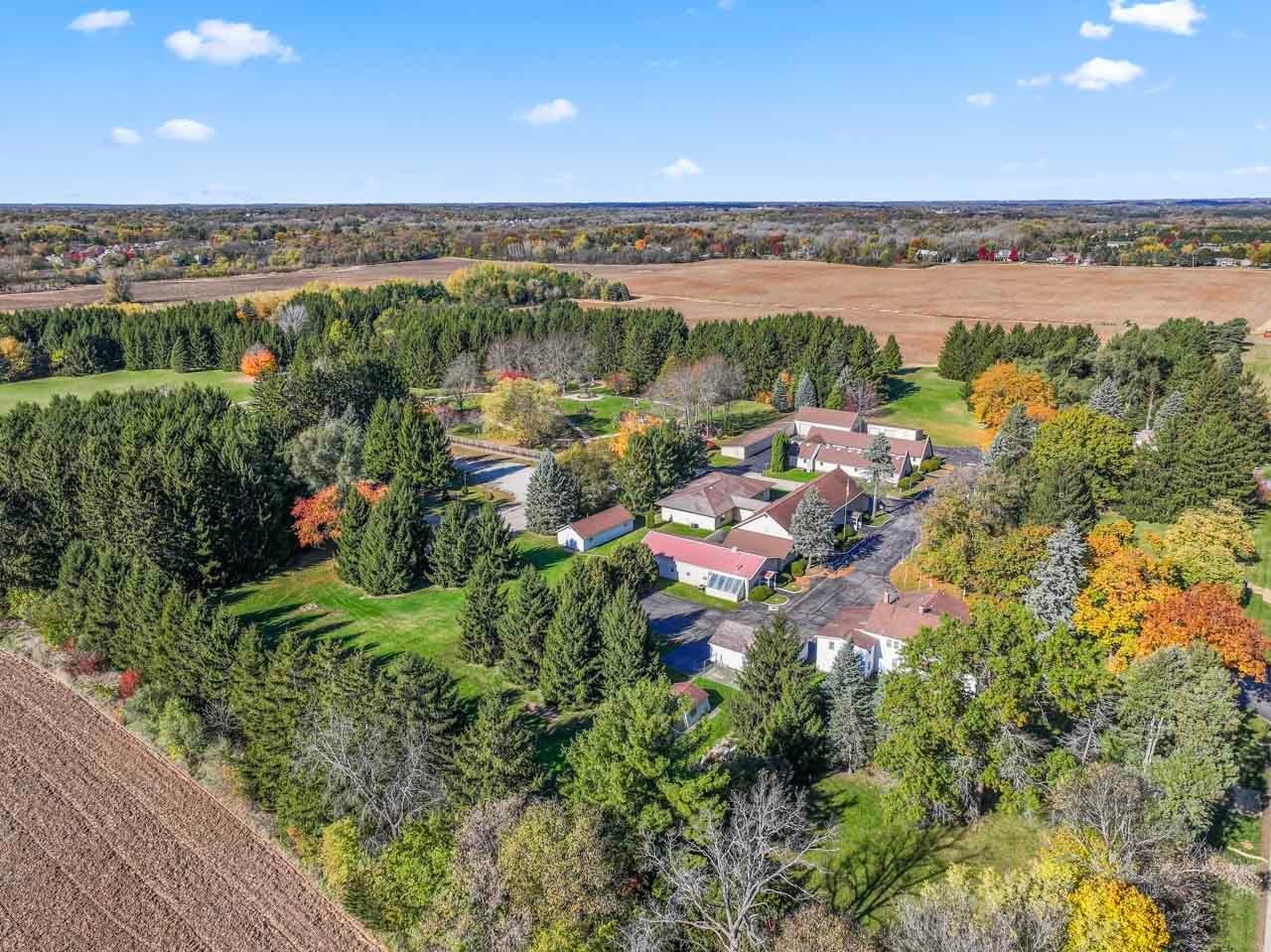 Randall, Wisconsin, 53181, United States, 10 Bedrooms Bedrooms, ,5 BathroomsBathrooms,Residential,Active,1973268