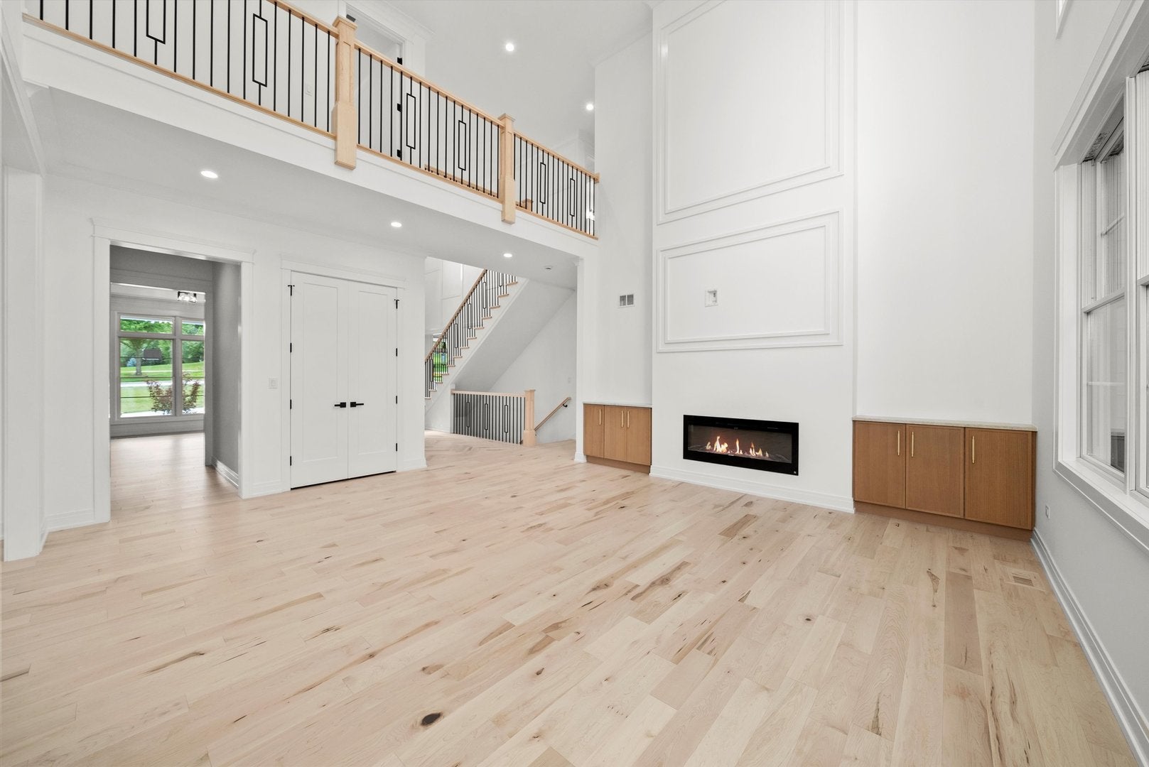 Burr Ridge, Illinois, 60527, United States, 6 Bedrooms Bedrooms, ,6 BathroomsBathrooms,Residential,Active,1929664