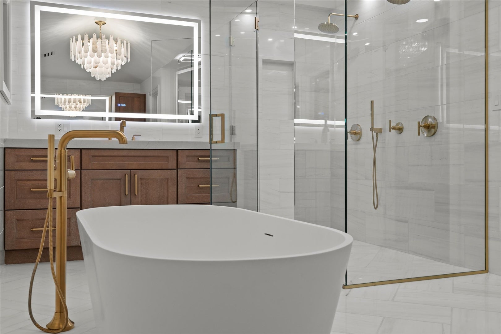 Burr Ridge, Illinois, 60527, United States, 5 Bedrooms Bedrooms, ,6 BathroomsBathrooms,Residential,Active,1995246