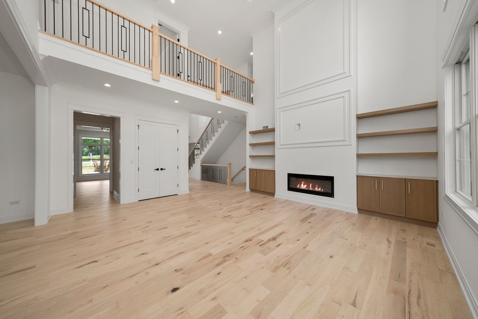 Burr Ridge, Illinois, 60527, United States, 6 Bedrooms Bedrooms, ,6 BathroomsBathrooms,Residential,Active,1929664