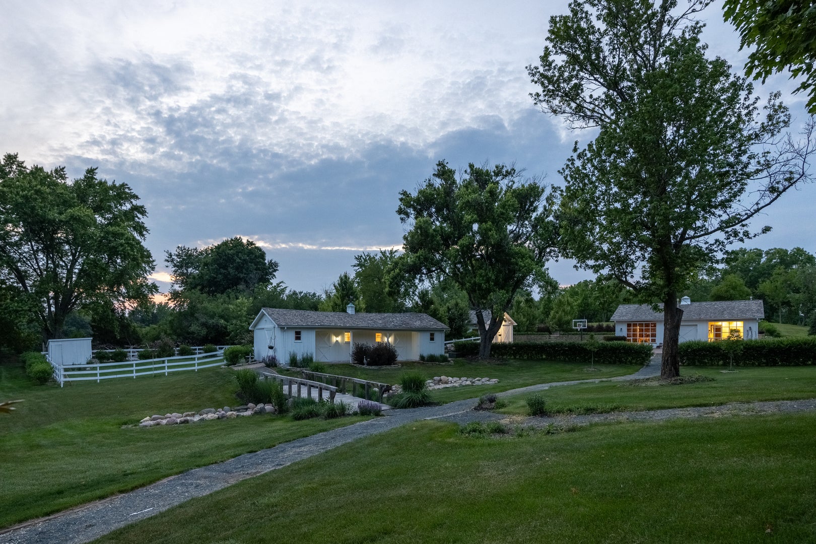 Barrington Hills, Illinois, 60010, United States, 6 Bedrooms Bedrooms, ,4 BathroomsBathrooms,Residential,Active,1987255