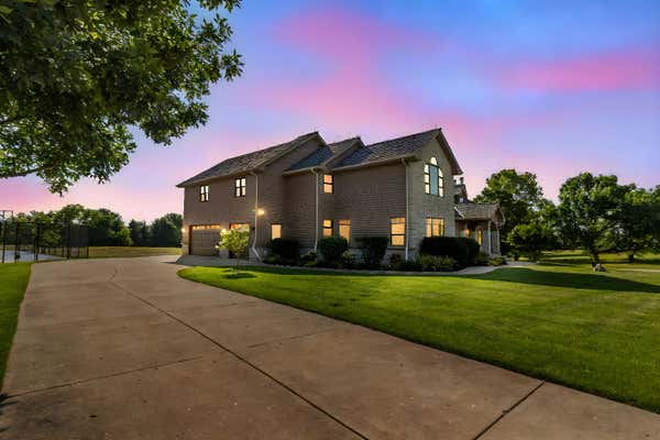 8208 COUNTRY SHIRE LN, SPRING GROVE, IL 60081 - Image 1