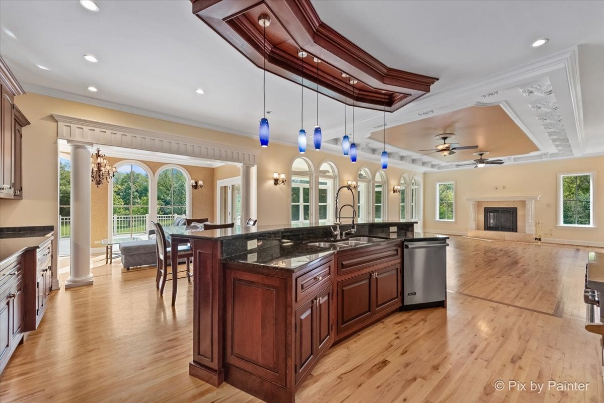 Lake Forest, Illinois, 60045, United States, 4 Bedrooms Bedrooms, ,6 BathroomsBathrooms,Residential,Active,1954434