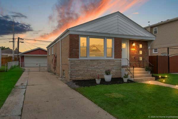 8161 S TRIPP AVE, CHICAGO, IL 60652 - Image 1