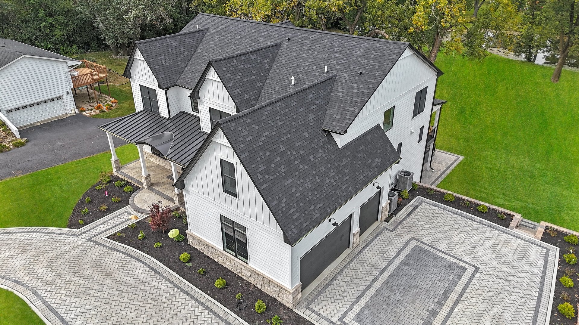 Burr Ridge, Illinois, 60527, United States, 6 Bedrooms Bedrooms, ,6 BathroomsBathrooms,Residential,Active,1929664