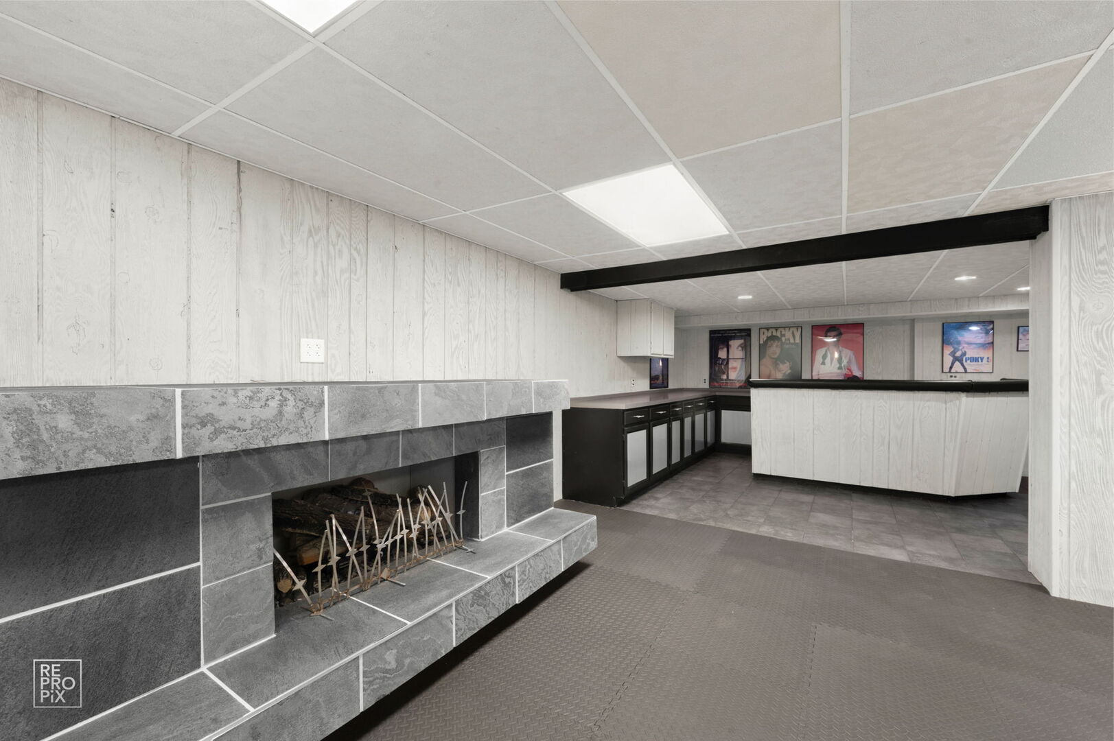 Wadsworth, Illinois, 60083, United States, 5 Bedrooms Bedrooms, ,6 BathroomsBathrooms,Residential,Active,1989775