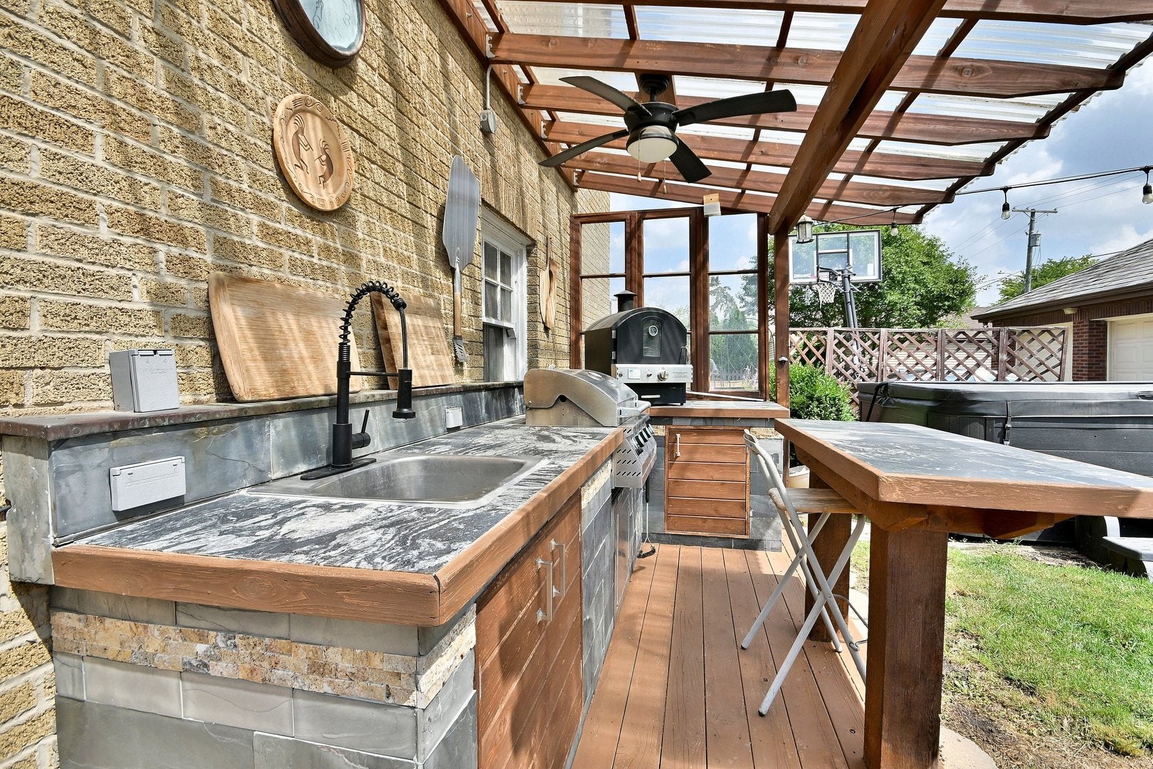 Oak Park, Illinois, 60302, United States, 7 Bedrooms Bedrooms, ,6 BathroomsBathrooms,Residential,Active,1894236