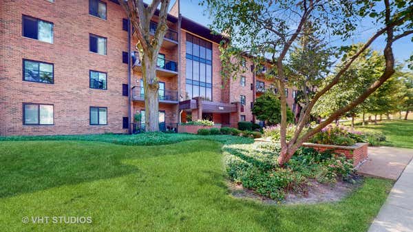 7510 FARMINGDALE DR APT 302, DARIEN, IL 60561, photo 3 of 26