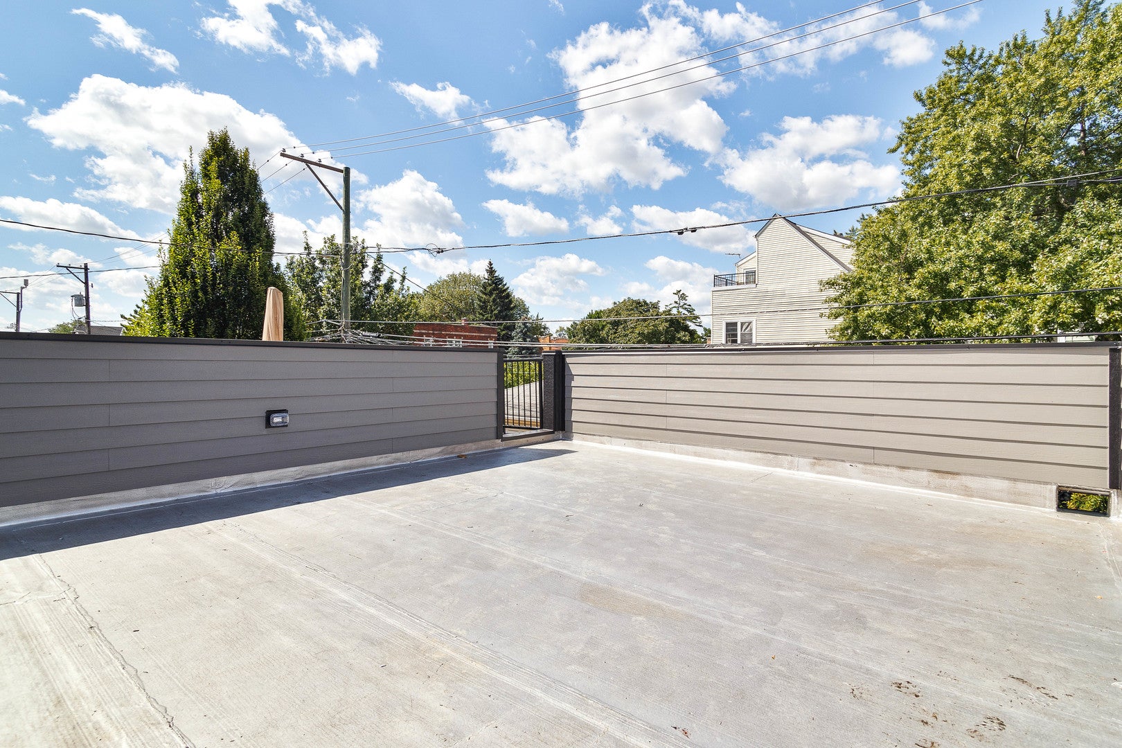 Chicago, Illinois, 60618, United States, 4 Bedrooms Bedrooms, ,5 BathroomsBathrooms,Residential,Active,1929682