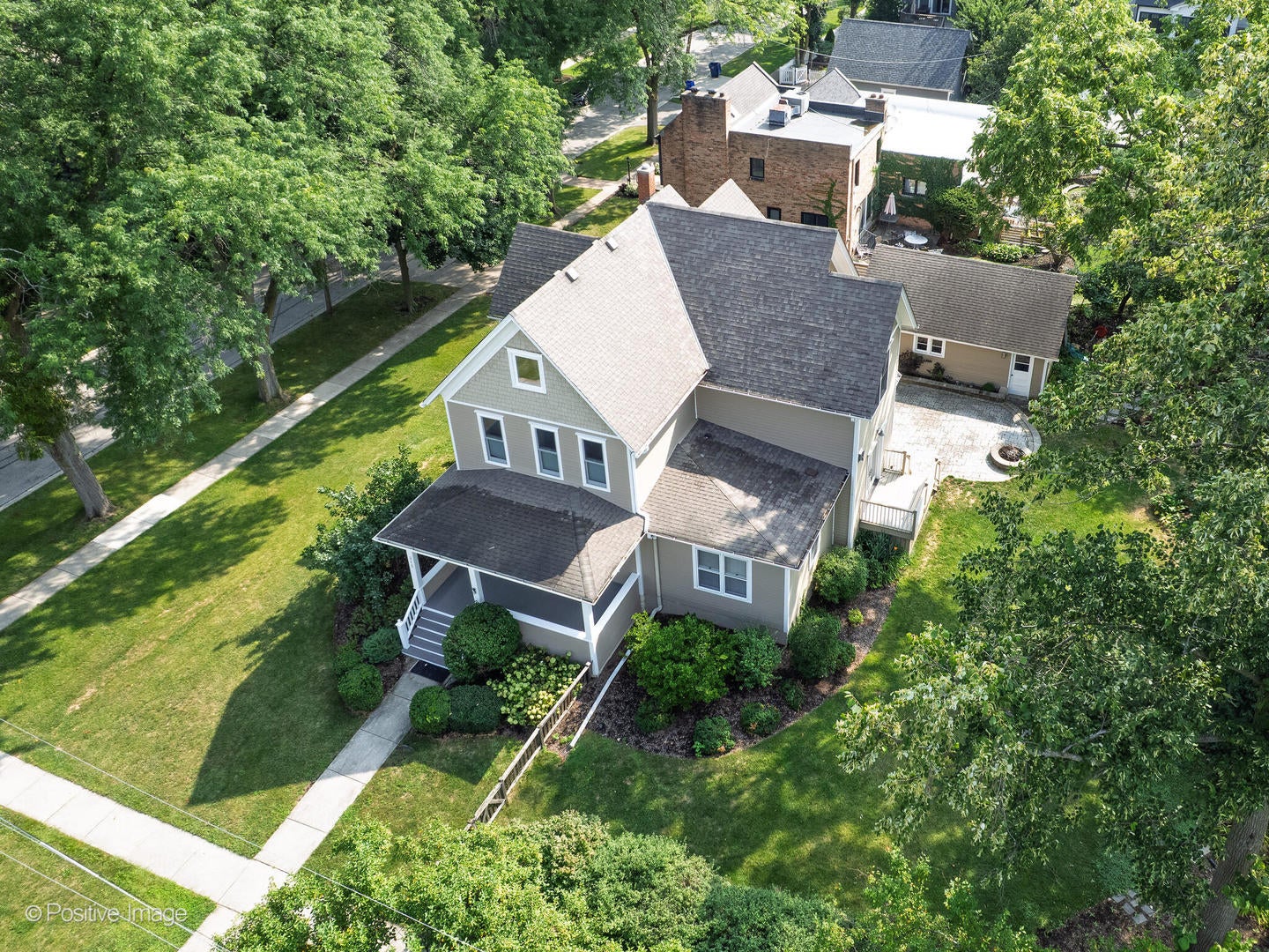 Wheaton, Illinois, 60187, United States, 4 Bedrooms Bedrooms, ,3 BathroomsBathrooms,Residential,Active,1922330