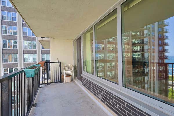 400 E RANDOLPH ST APT 2225, CHICAGO, IL 60601, photo 5 of 40