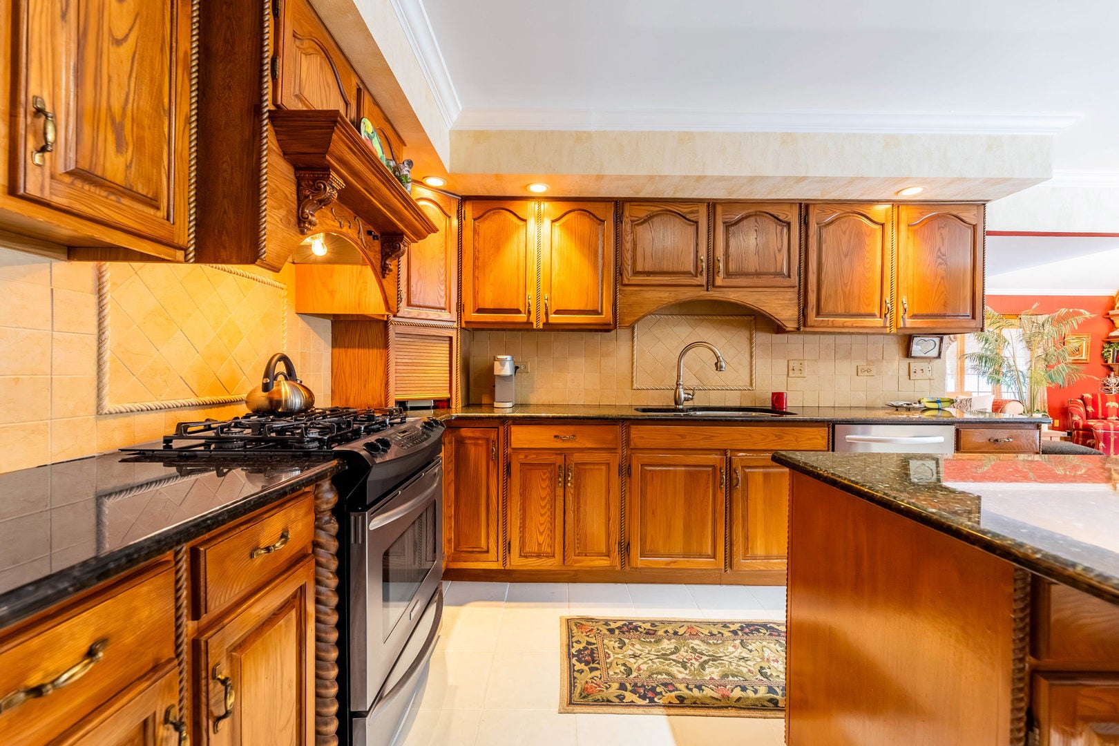 Burr Ridge, Illinois, 60527, United States, 4 Bedrooms Bedrooms, ,3 BathroomsBathrooms,Residential,Active,2015463