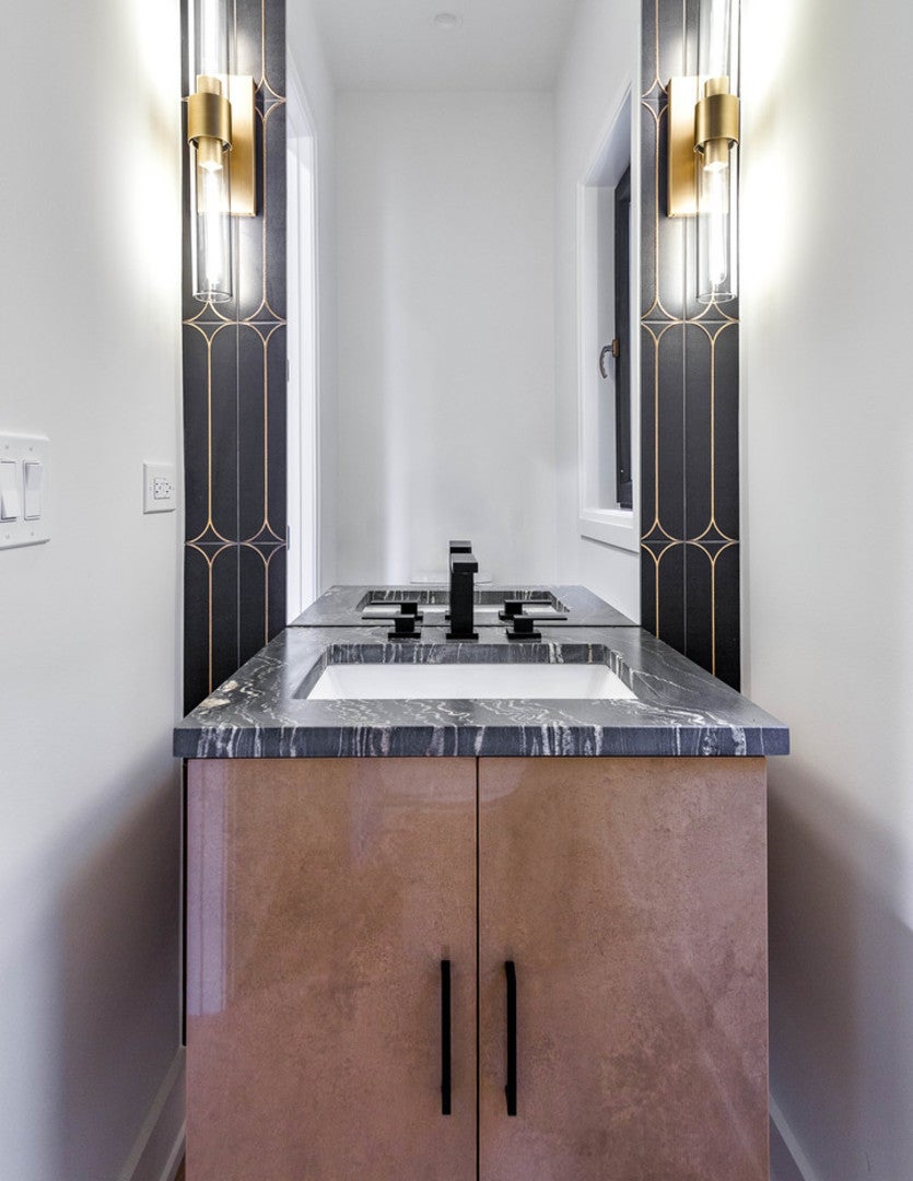 Chicago, Illinois, 60618, United States, 4 Bedrooms Bedrooms, ,5 BathroomsBathrooms,Residential,Active,1929682