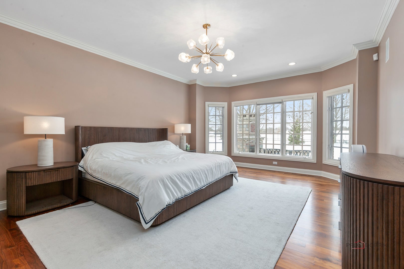 Lake Forest, Illinois, 60045, United States, 5 Bedrooms Bedrooms, ,5 BathroomsBathrooms,Residential,Contingent,2015476