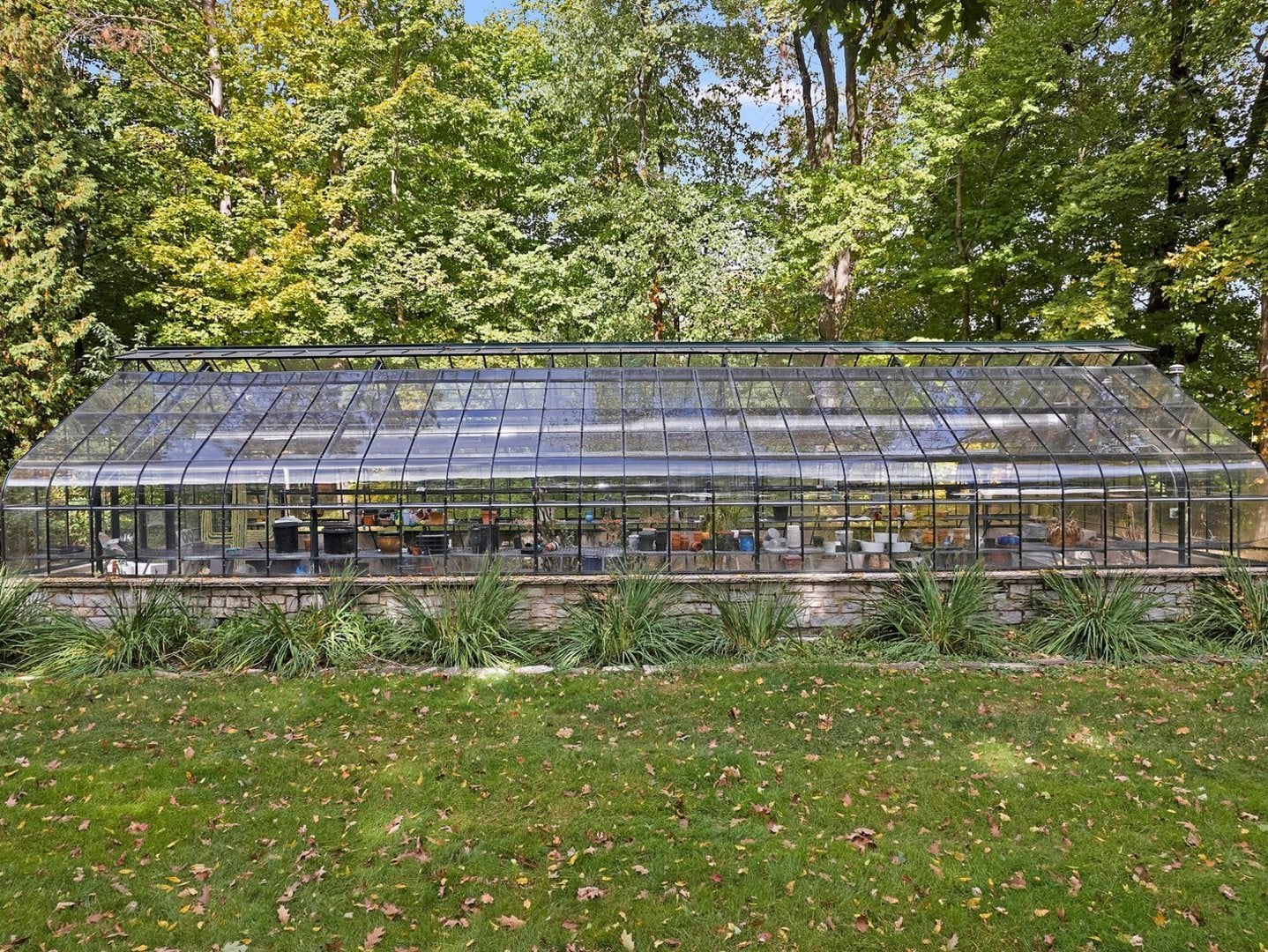 Rockford, Illinois, 61107, United States, 6 Bedrooms Bedrooms, ,7 BathroomsBathrooms,Residential,Active,1988460