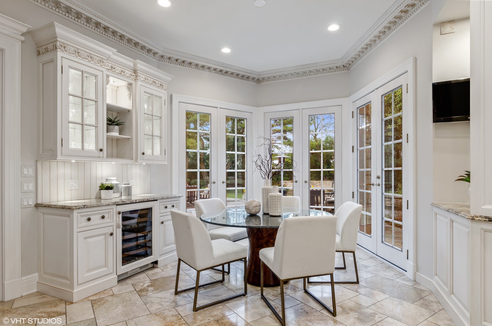 Wheaton, Illinois, 60189, United States, 5 Bedrooms Bedrooms, ,7 BathroomsBathrooms,Residential,Active,1764117