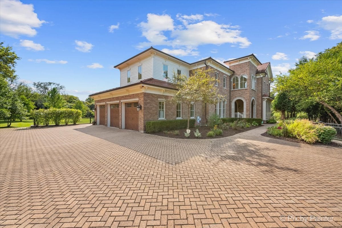 Lake Forest, Illinois, 60045, United States, 4 Bedrooms Bedrooms, ,6 BathroomsBathrooms,Residential,Active,1954434