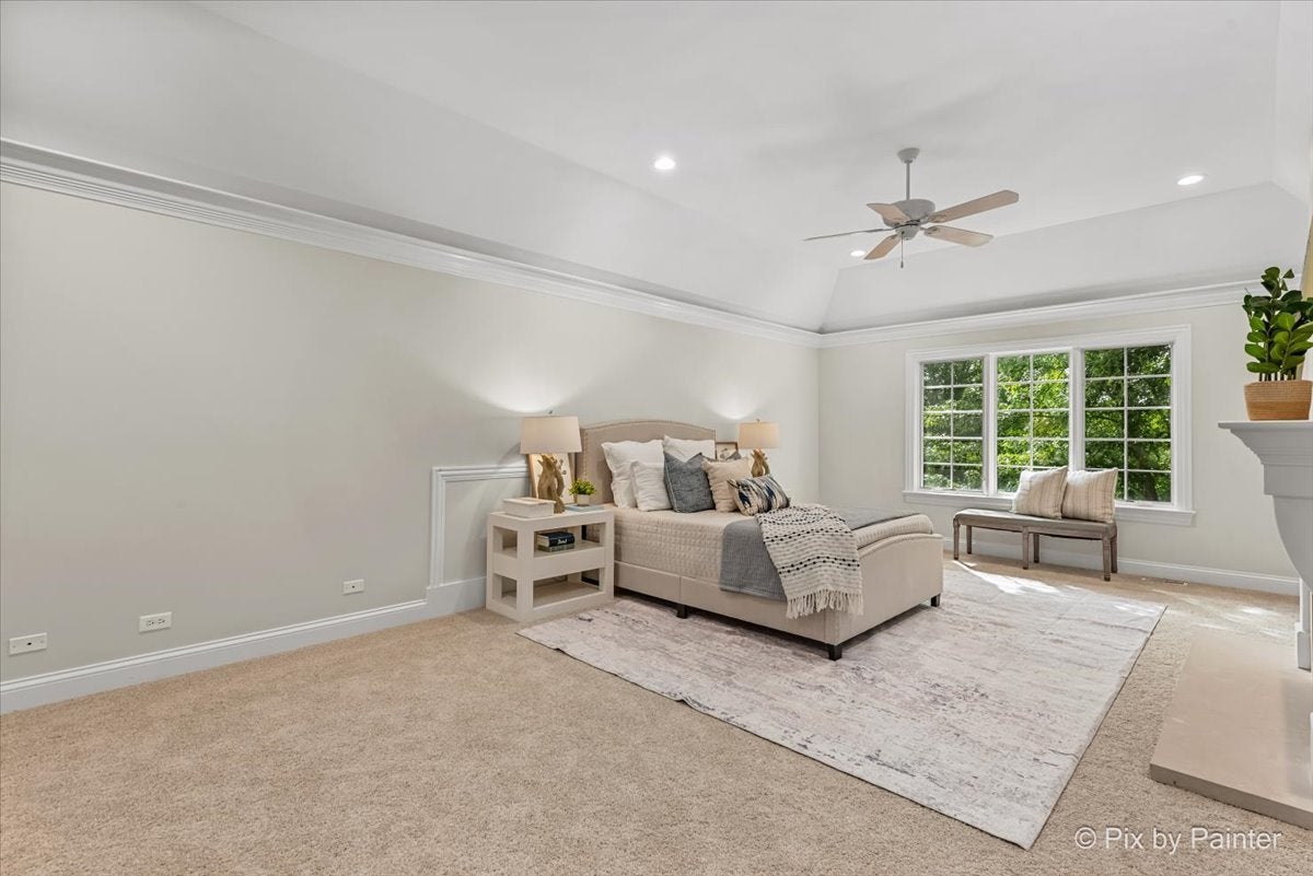 St. Charles, Illinois, 60175, United States, 5 Bedrooms Bedrooms, ,5 BathroomsBathrooms,Residential,Active,1959536