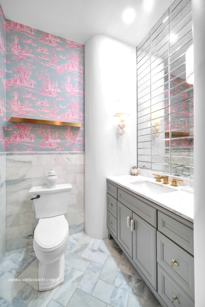 South Barrington, Illinois, 60010, United States, 5 Bedrooms Bedrooms, ,7 BathroomsBathrooms,Residential,Active,1960172