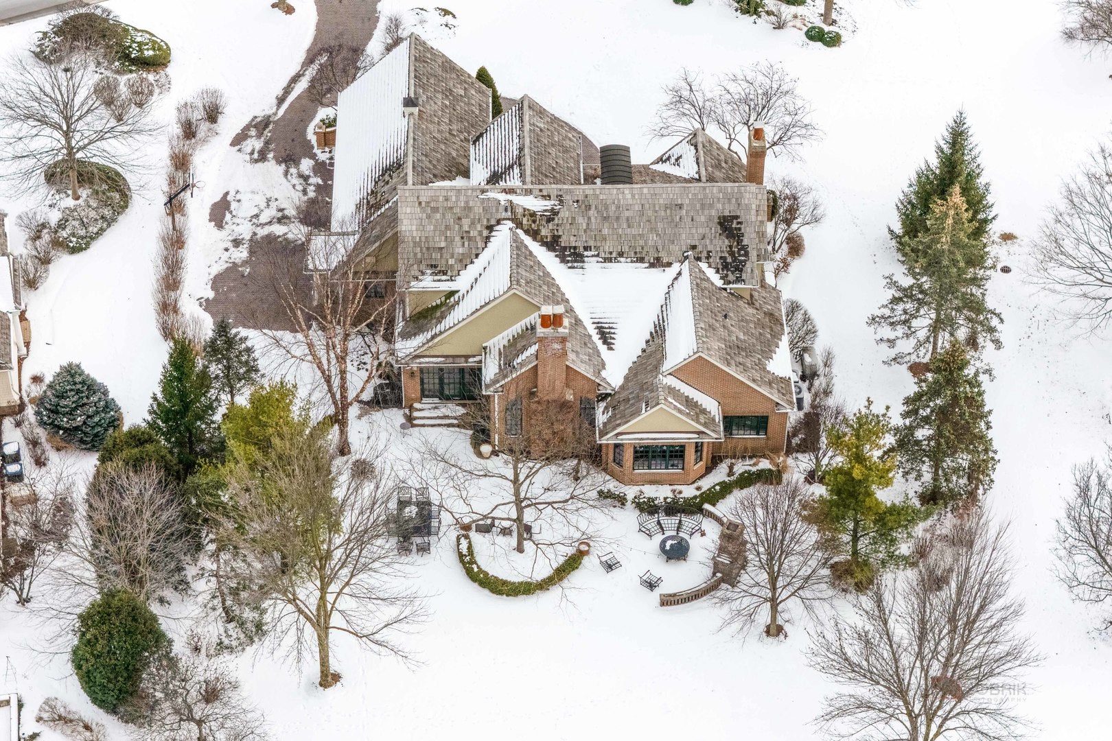 Lake Forest, Illinois, 60045, United States, 5 Bedrooms Bedrooms, ,5 BathroomsBathrooms,Residential,Contingent,2015476